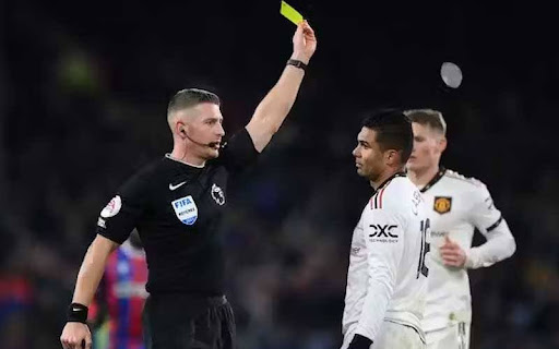 Keo the phat 2 Những loại kèo thẻ phạt trong bóng đá cần nắm